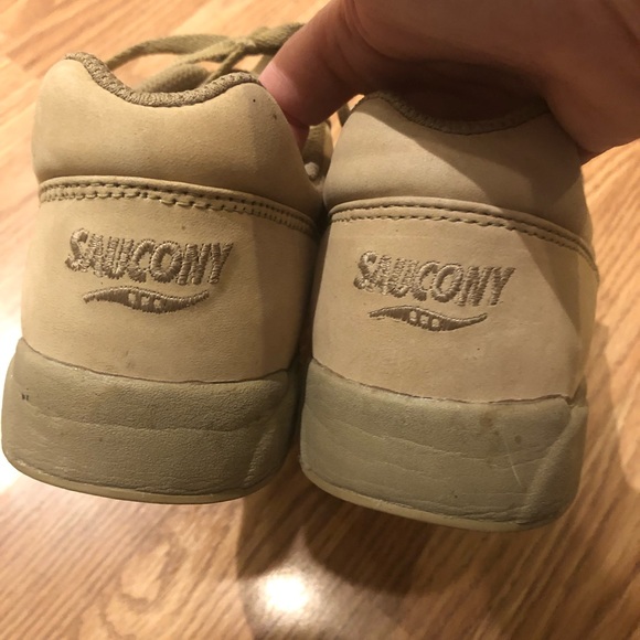 Saucony ladies size 8.5 walking shoe with instep support - Picture 4 of 9